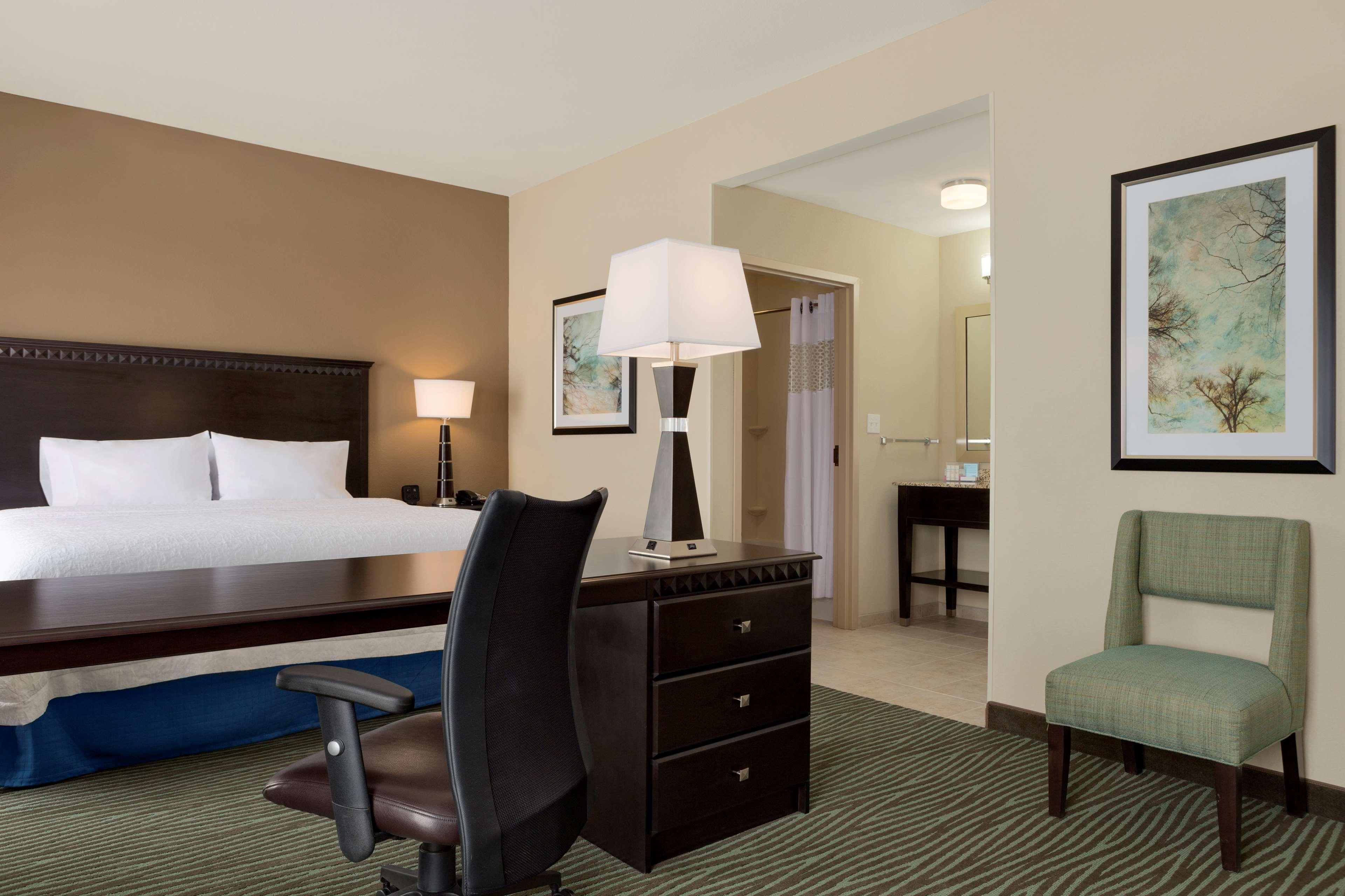 Hampton Inn And Suites Parkersburg Downtown Extérieur photo