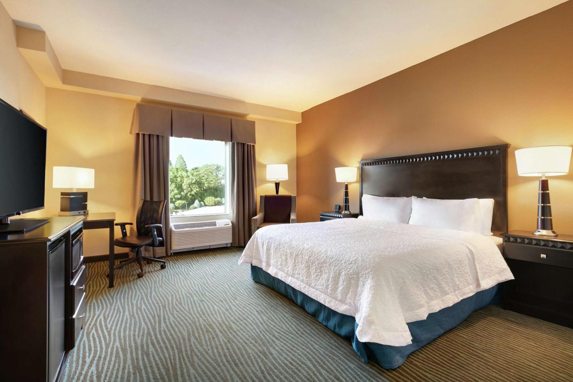 Hampton Inn And Suites Parkersburg Downtown Extérieur photo