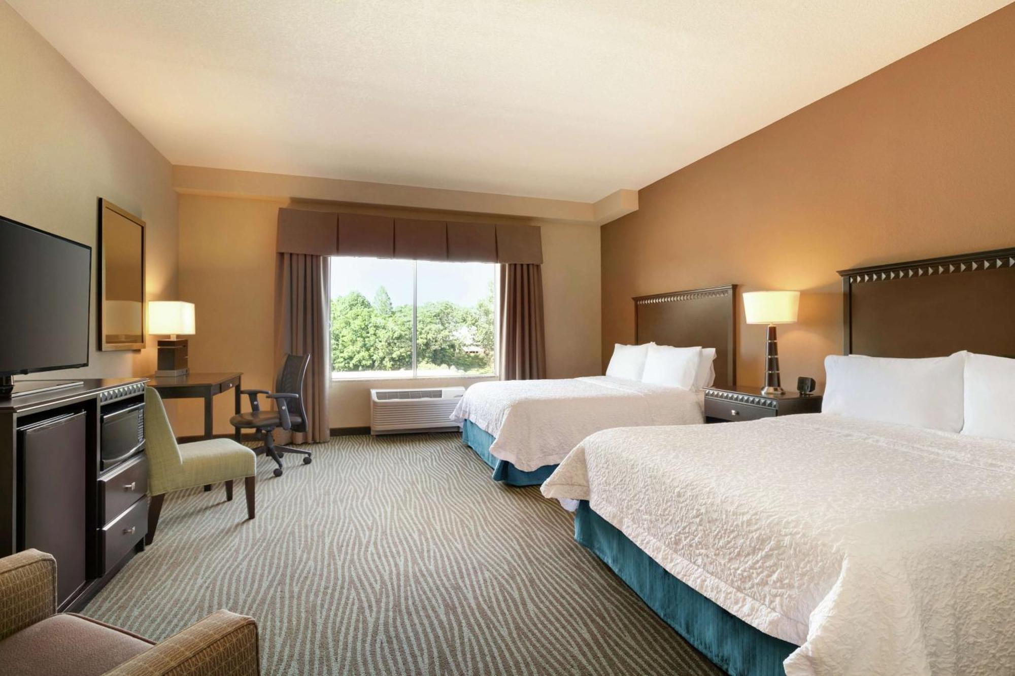 Hampton Inn And Suites Parkersburg Downtown Extérieur photo
