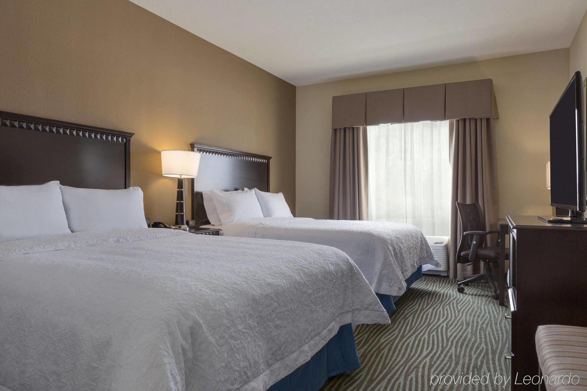 Hampton Inn And Suites Parkersburg Downtown Extérieur photo